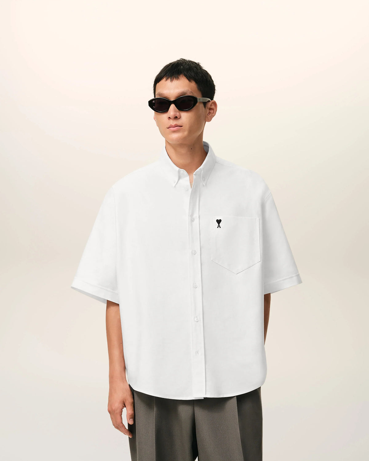 Short-sleeved shirt with embroidery White