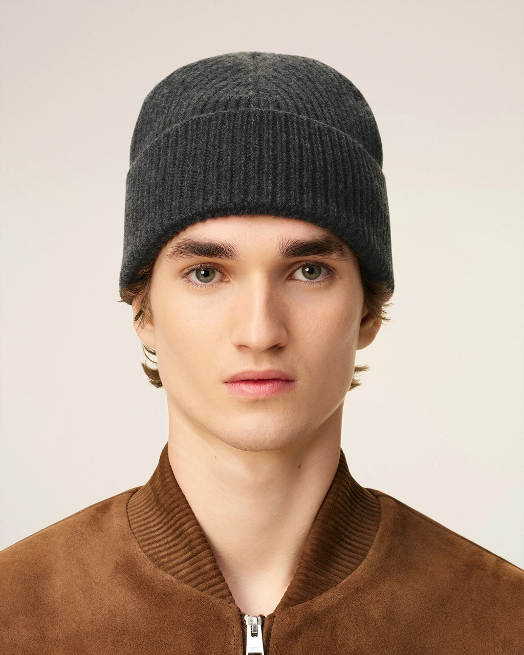 Grey Wool Red AMI de Coeur Beanie