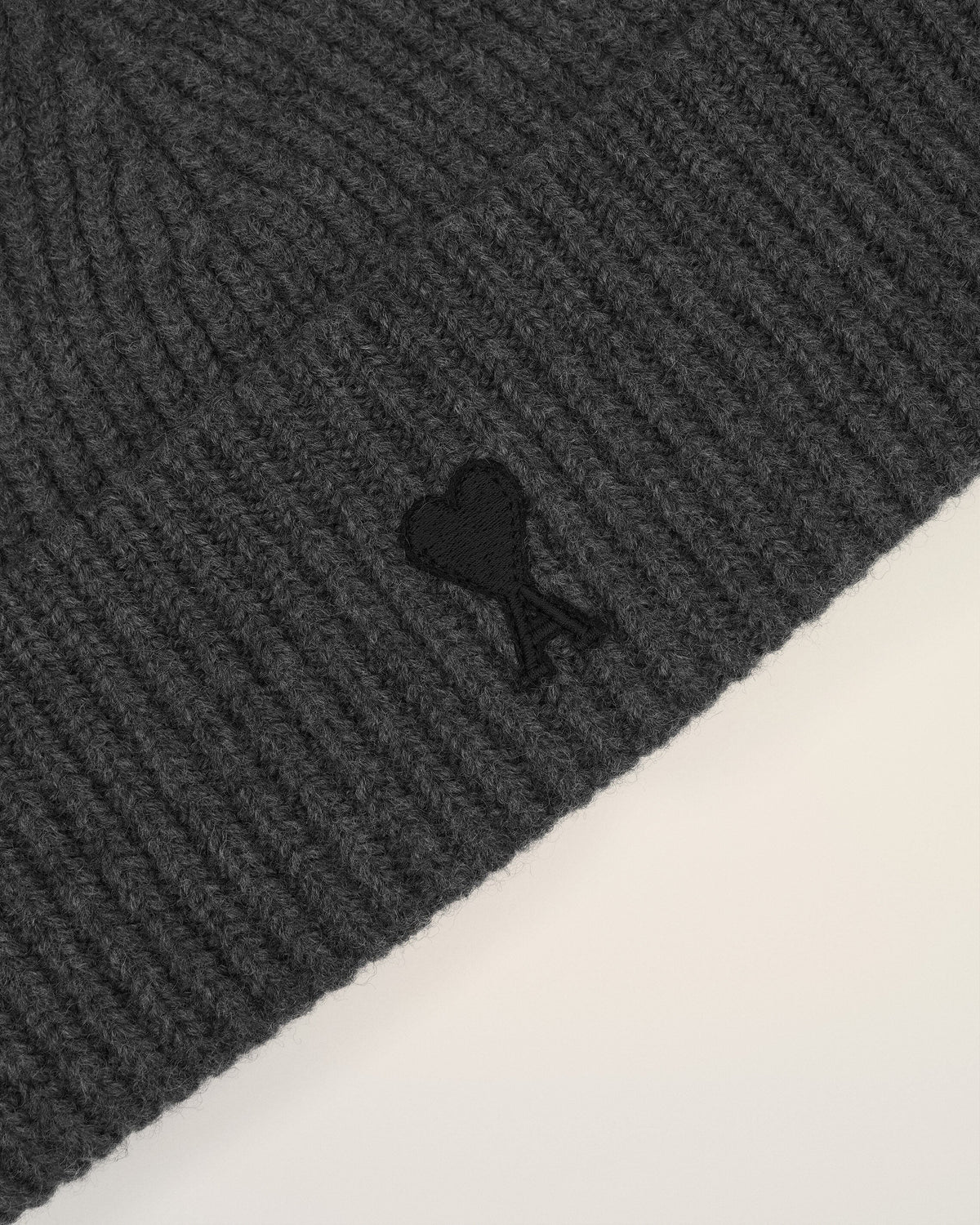 Grey Wool Red AMI de Coeur Beanie